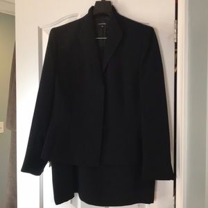 Size 14 Jones Wear skirt suit